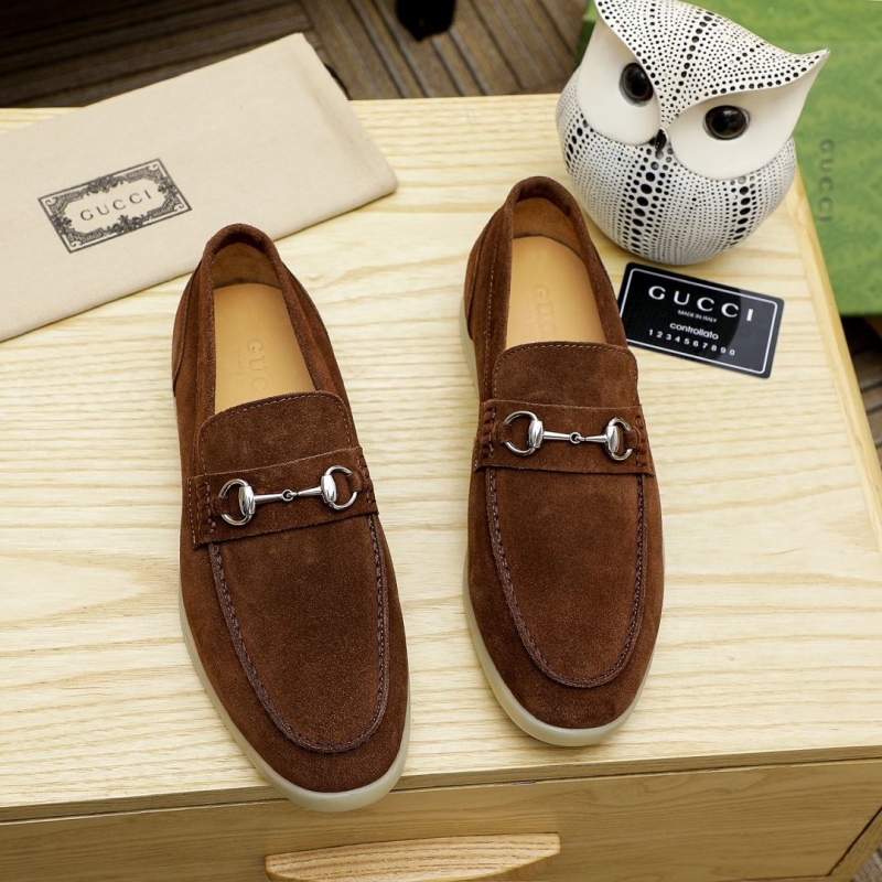 G*u*i leather shoes